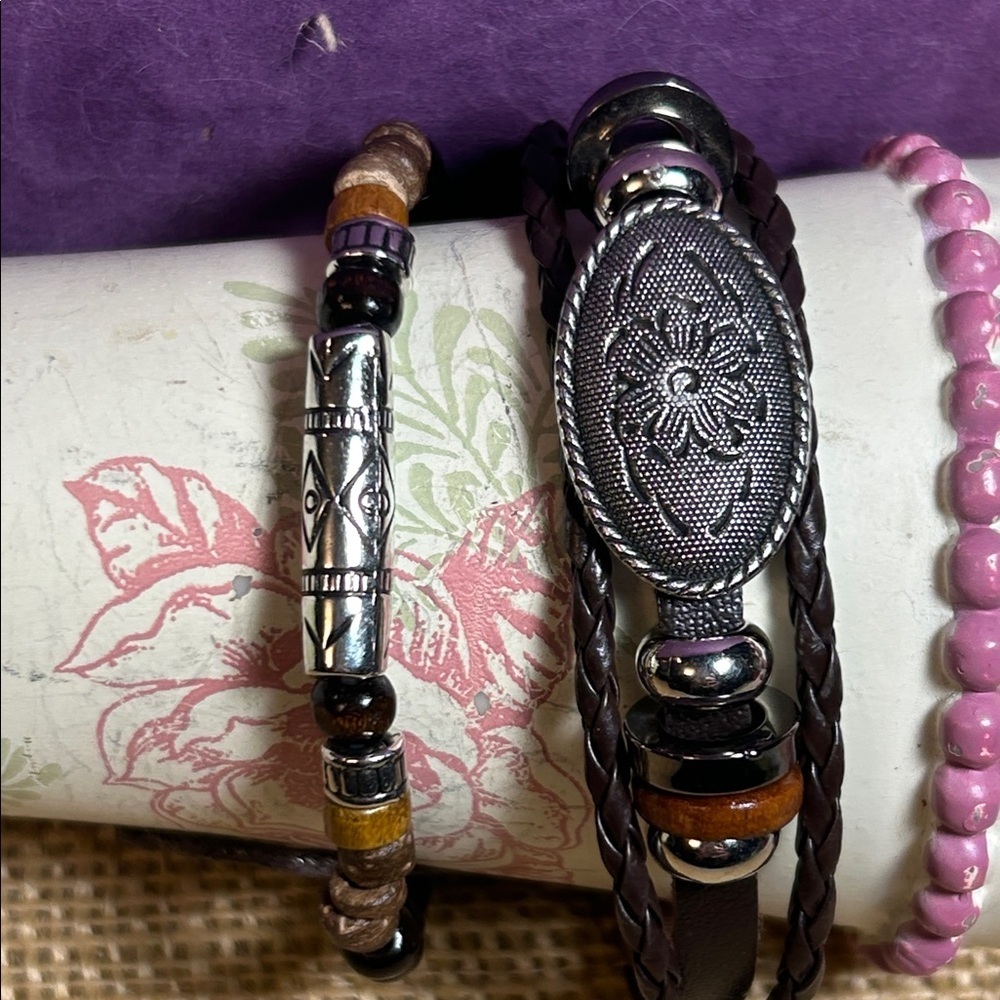 Chic Beaded & Braided Leather Bracelet with Beads & Flower Pendant Bundle (H)